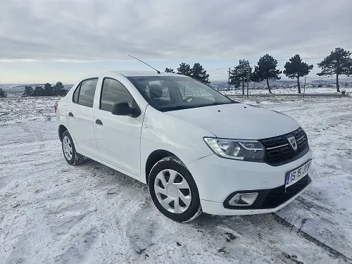 Dacia Logan de inchiriat la Aeroport Suceava (SCV) iarna - anvelope de iarna si Full CASCO inclus