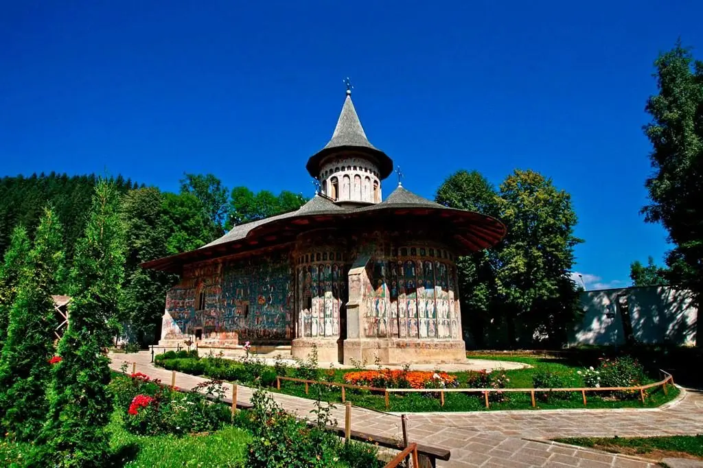 Manastirea Voronet - manastire pictata, Bucovina