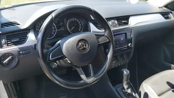 inchirieri auto suceava skoda rapid automat