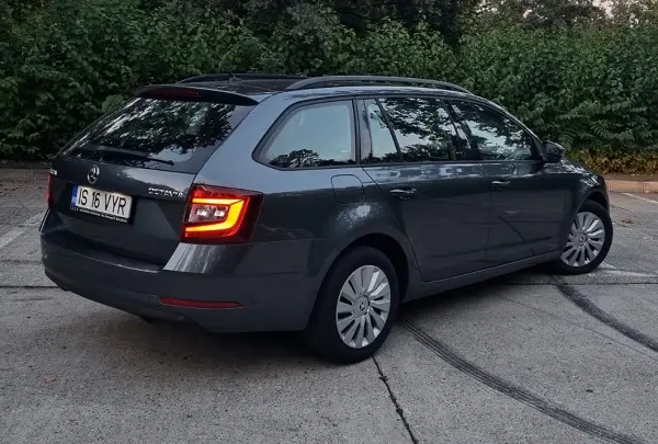 inchirieri auto iasi skoda octavia stw automat