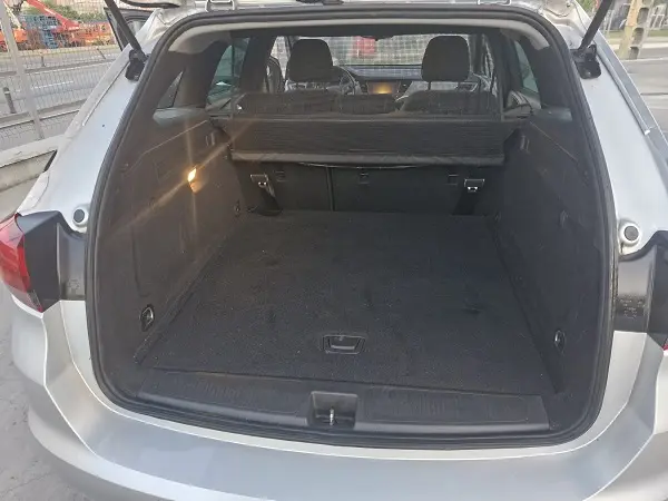 opel astra stw automat de inchiriat la aeroport iasi