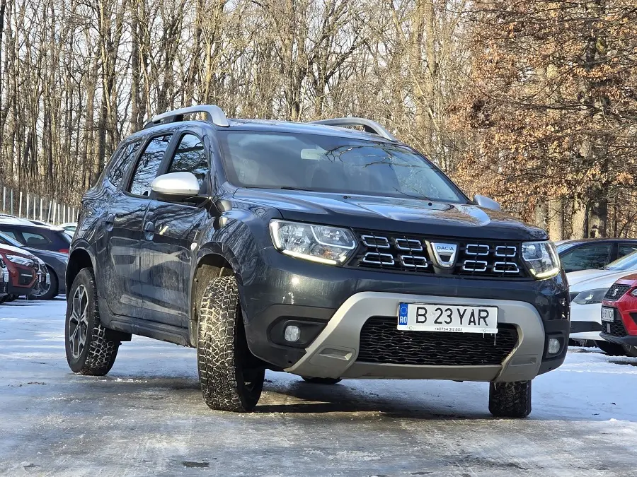Dacia Duster 4x4 Viocars pe zapada la Aeroport Suceava