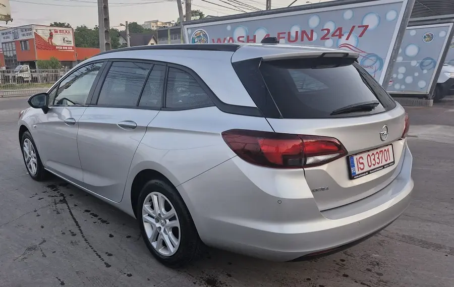 opel astra stw automat pentru inchiriat la iasi