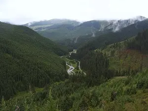 Pasul Prislop panorama montana Bucovina Maramuress